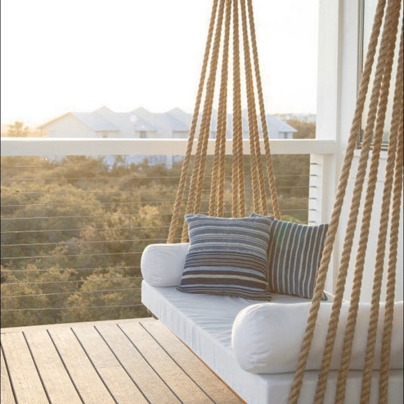 Meet your Posher, Lisa - Picture 1 of 1